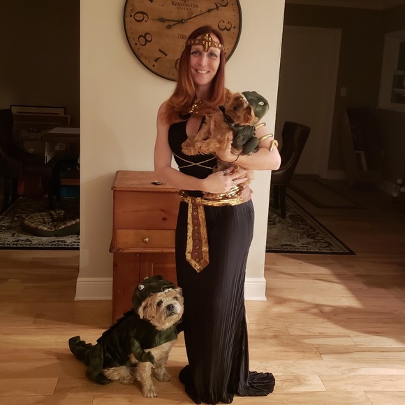 Meet your Posher, Shelly - Picture 2 of 16